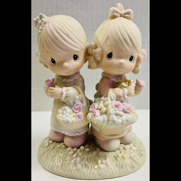 Vintage Precious Moments, “TO MY FOREVER FRIEND” (#100072) - 1985, PorcelainFig. - Picture 1 of 7